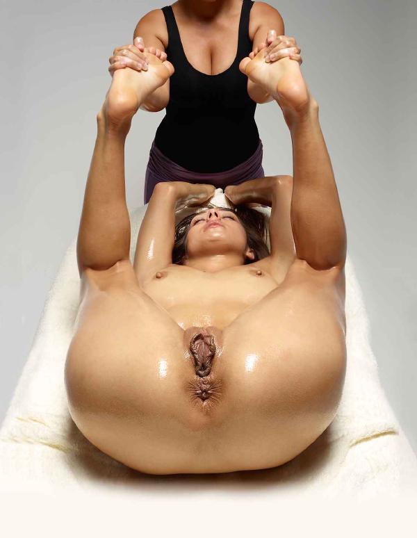 Dominika C lush labia massage